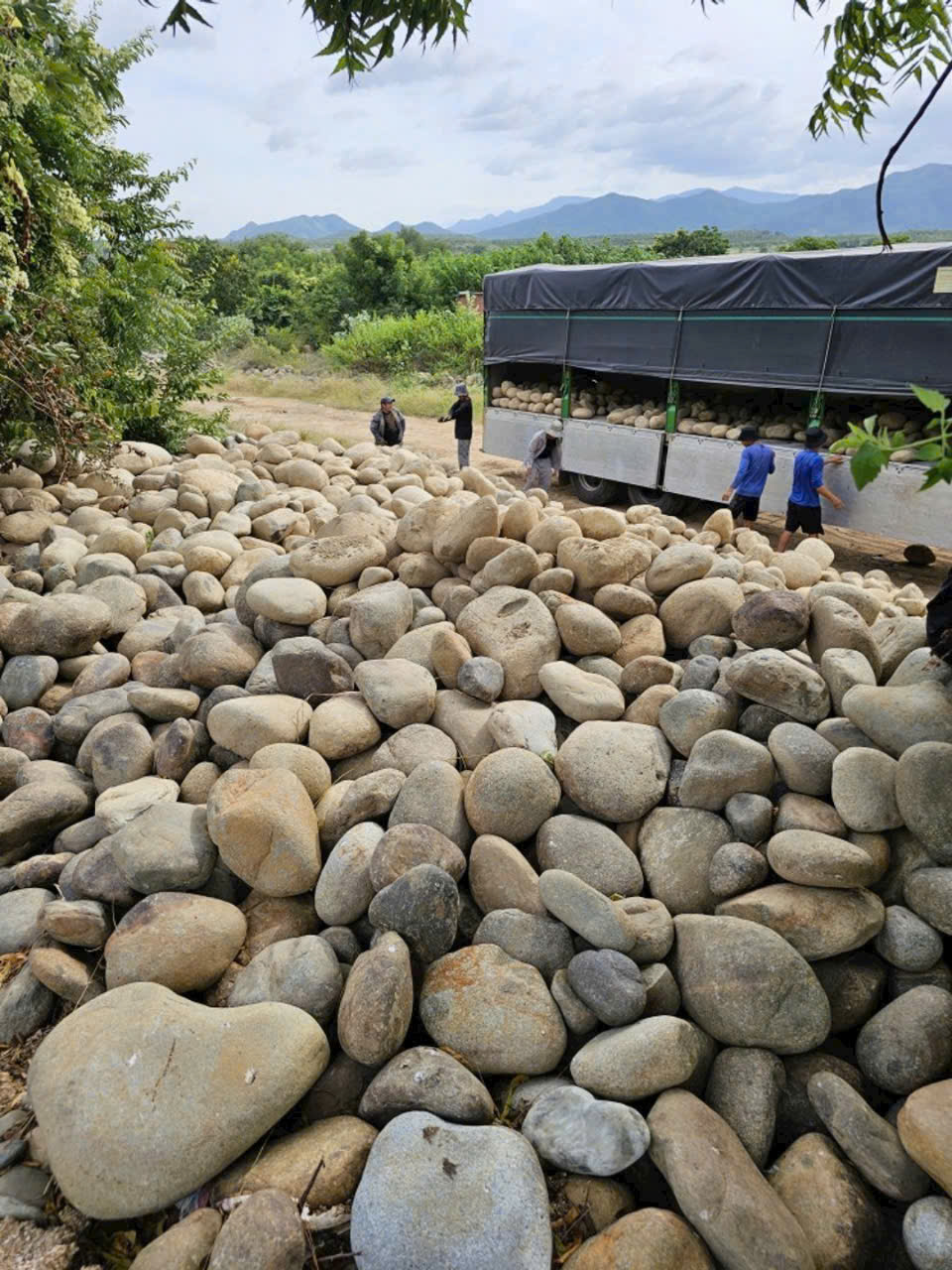 Các loại đá xây dựng phổ biến: Ưu nhược điểm từng loại