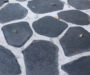 ĐÁ BƯỚC DẶM ĐÁ ĐEN BAZAN