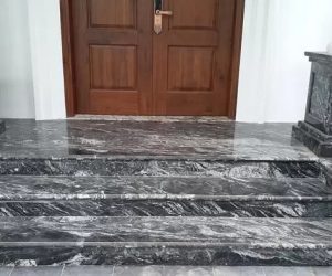 ĐÁ TAM CẤP BLACK FORETS